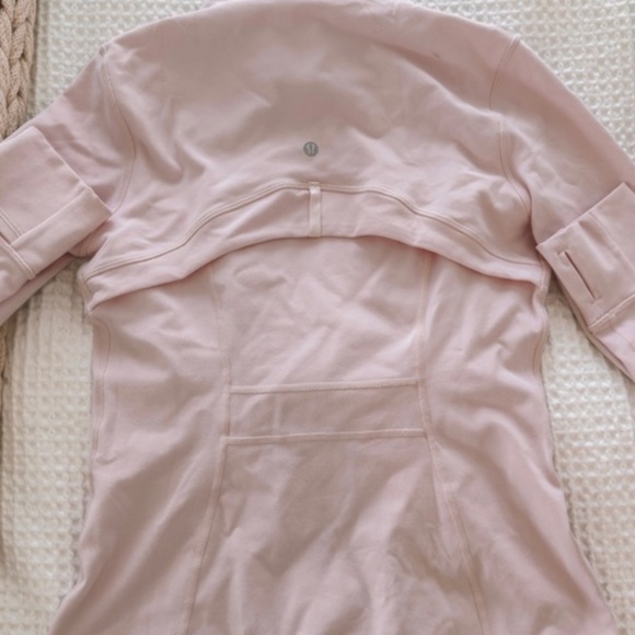 Lululemon Define Jacket Strawberry Milkshake Luon size 8 - Picture 3 of 4